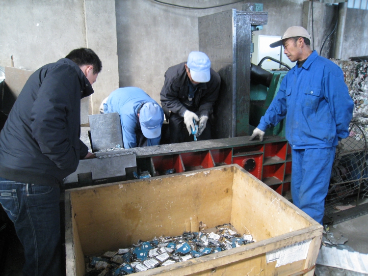 上海工業固廢撕碎機 上海工業固廢撕碎機